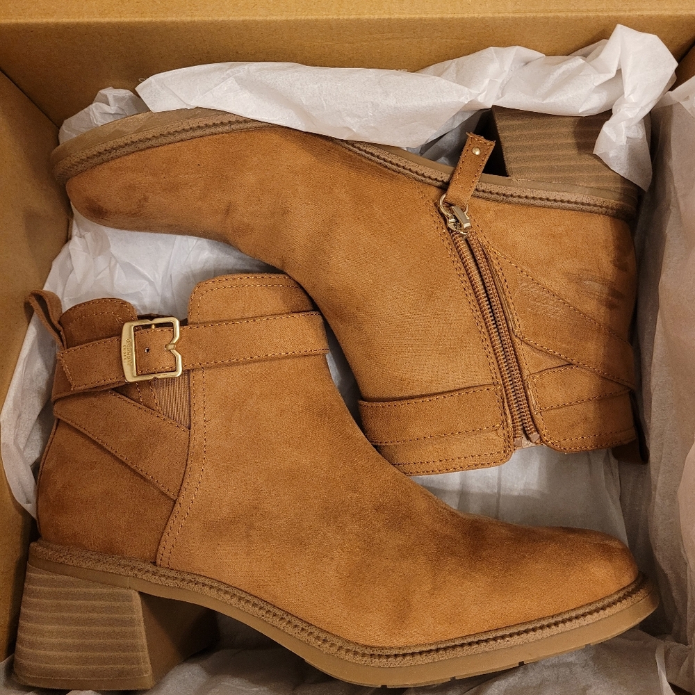 Dr. Scholl's Women's Retrospect Ankle Bootie in Honey Brown US 8